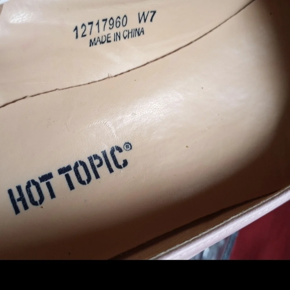 Hot Topic Platform Mary Jane 4Hearts Faux Leather Pink Shoes, Women Size 7